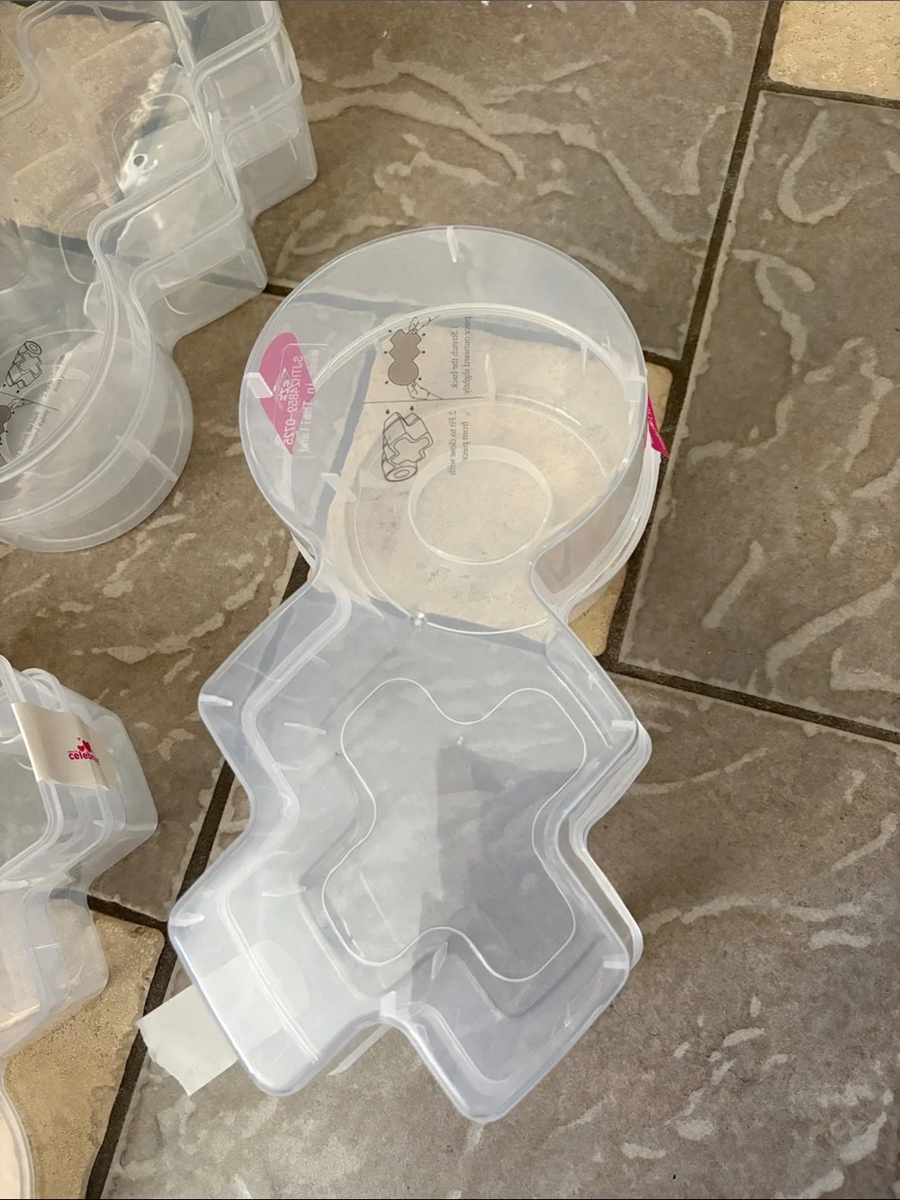 Lot/5 Clear Plastic Multi-Compartment Organizer XO Shape